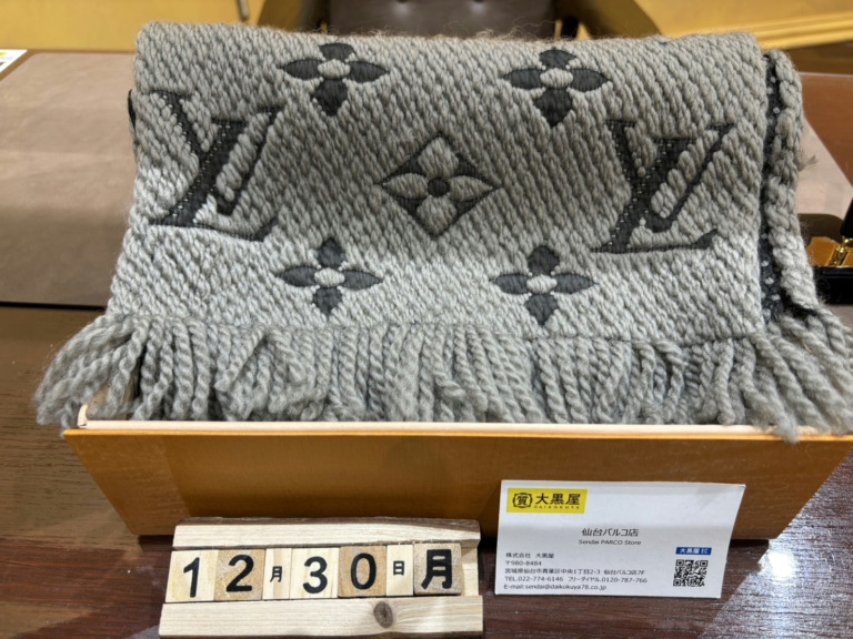 Louis Vuitton M74742 マフラー エシャルプ ロゴマニア　買取.仙台.大黒屋
